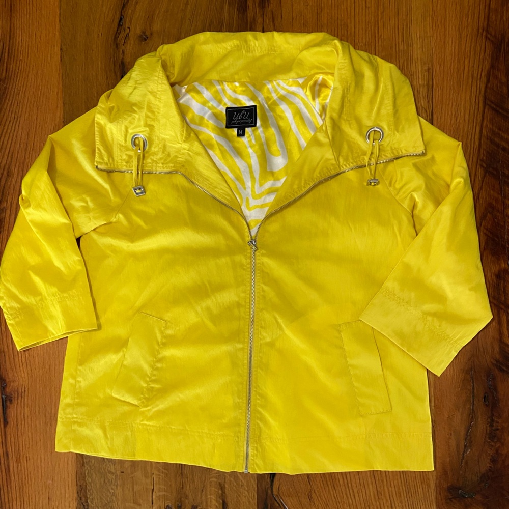 UbU Sunshine Yellow Lightweight Zip Front Jacket, Animal Print Lining, Sz Medium